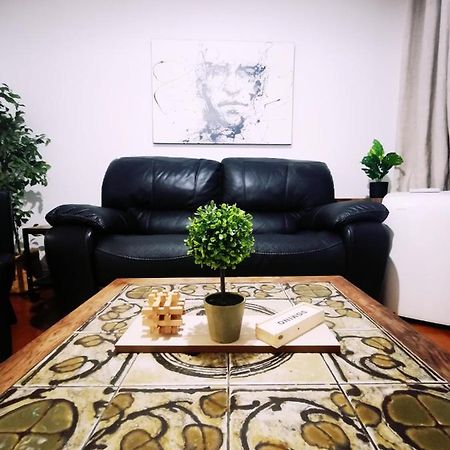 Plush 2 Bedroom Unit 5Min Downtown Off Wellington Montreal Exterior photo