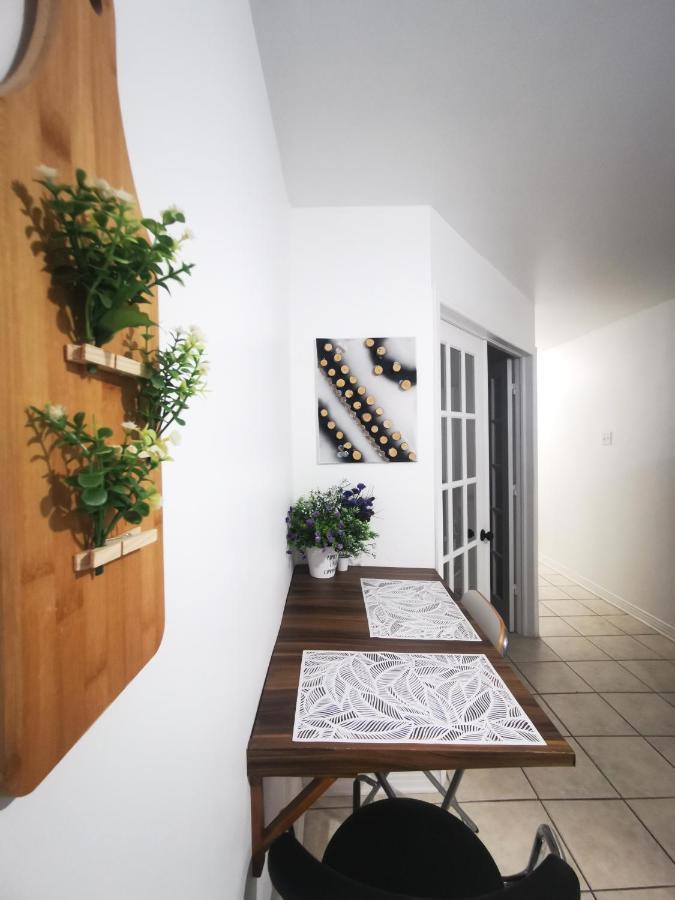 Plush 2 Bedroom Unit 5Min Downtown Off Wellington Montreal Exterior photo